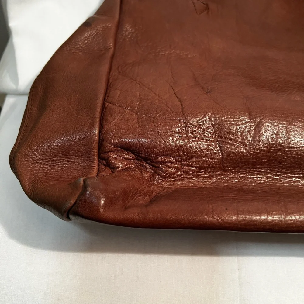 Wilsons Leather Shoulder Bag